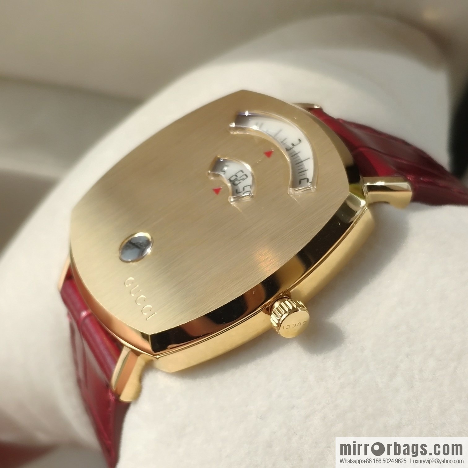 Gucci GUCCl's latest 316L stainless steel calfskin strap watch