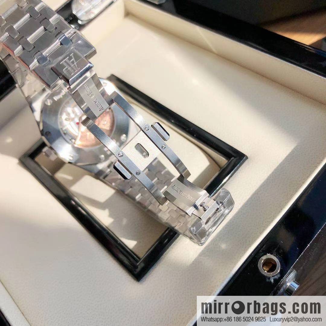 Audemars Piguet Royal Oak, model 15451.ST. ZZ.1256ST.03 Audemars Piguet CAL.4302 All-in-One Watch