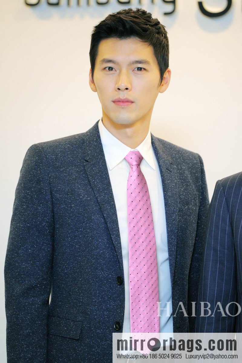 LV Louis Vuitton [L Polka Dot Tie] 100% Top Jacquard Silk Tie M78752