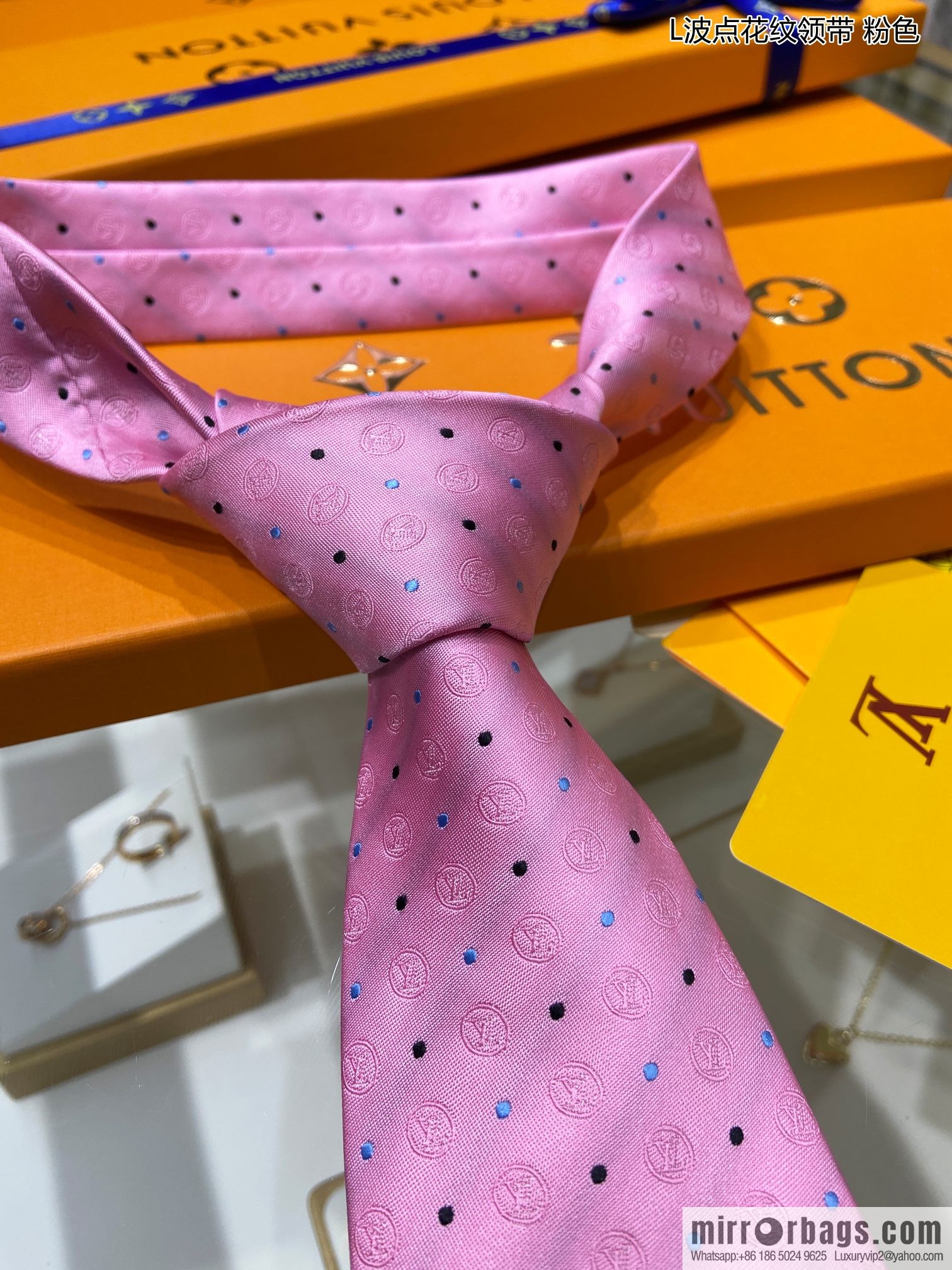 LV Louis Vuitton [L Polka Dot Tie] 100% Top Jacquard Silk Tie M78752