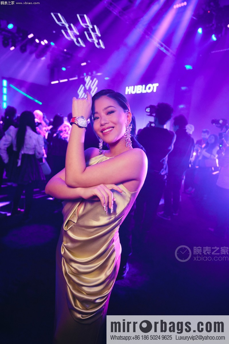 Hublot BIG BANG series, model 465.OX.9910.LR. 0999BIG BANG, HUB1710 automatic mechanical movement women's watch