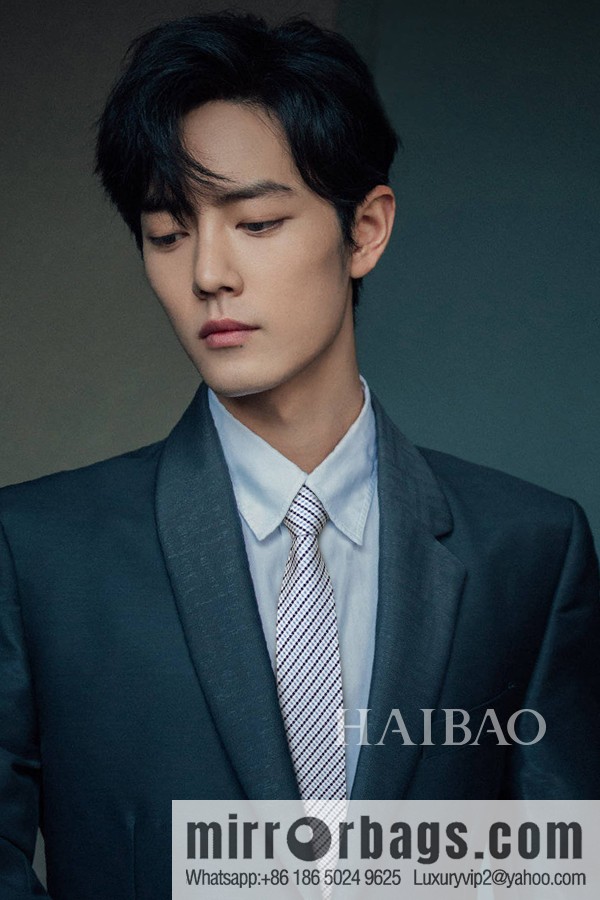 Hermes 100% Top Twill Silk H Twill Stripe Tie