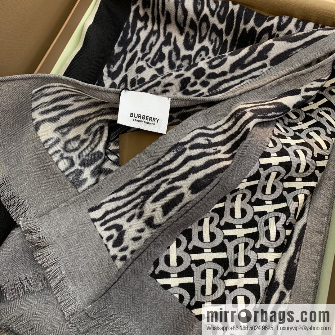 Burberry Burberry Exclusive Logo Pattern Velvet Scarf
