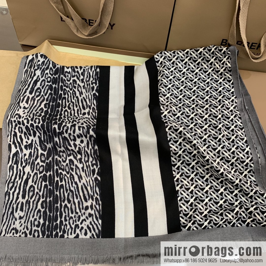 Burberry Burberry Exclusive Logo Pattern Velvet Scarf