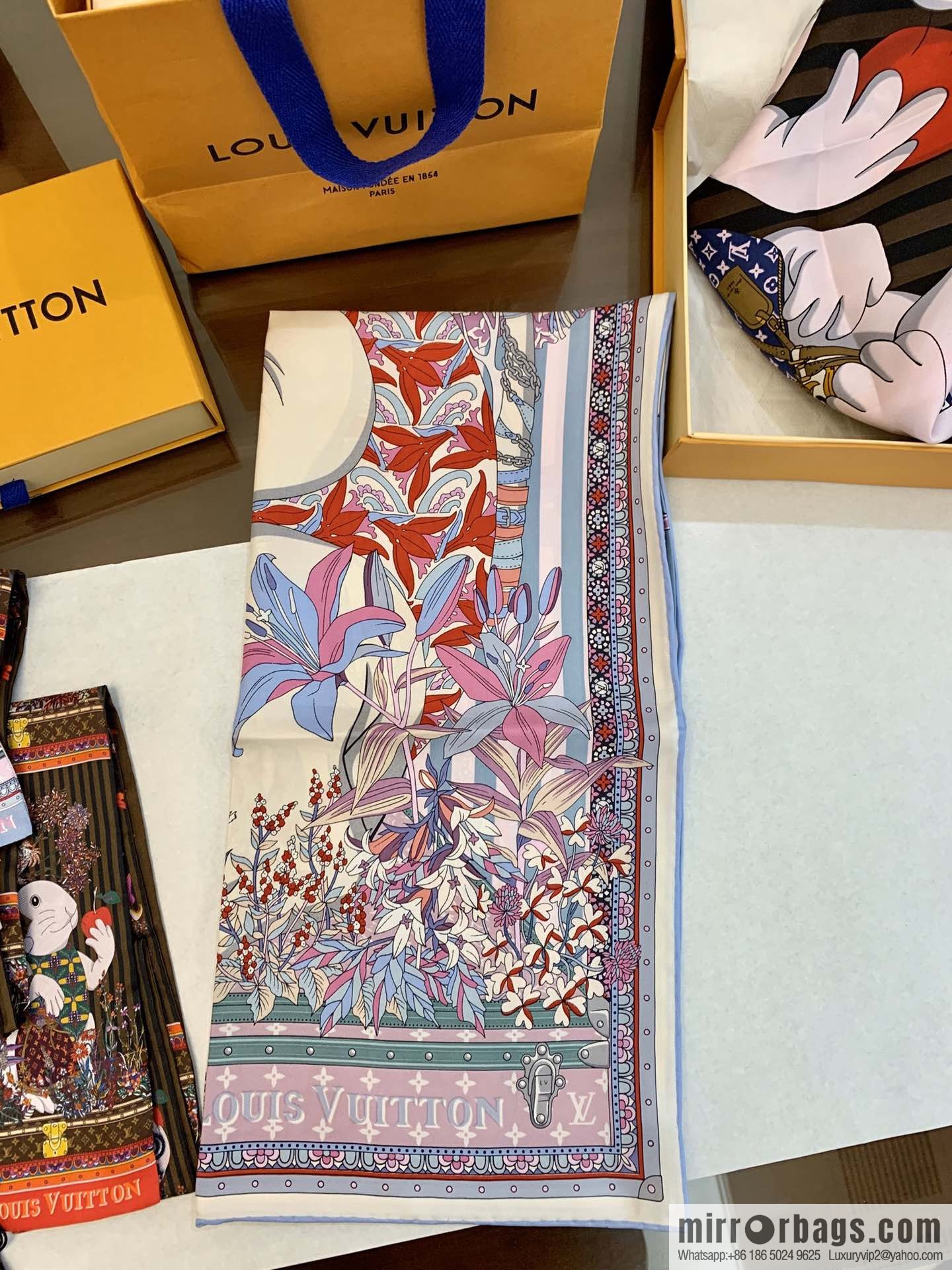 LV Louis Vuitton City Mouse and Country Mouse 100% Silk Scarf M76124