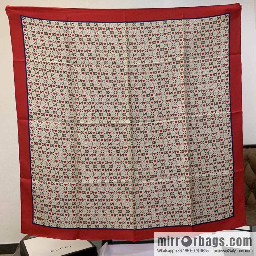 GUCCI Gucci Double G Letter Interwoven Pattern 100% Silk Scarf