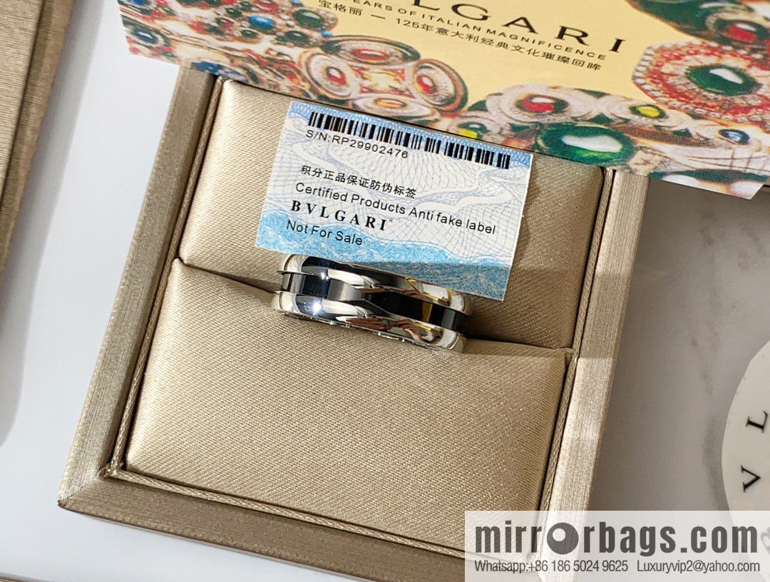 BVLGARI Bulgari charity red man ring electroplating v gold material
