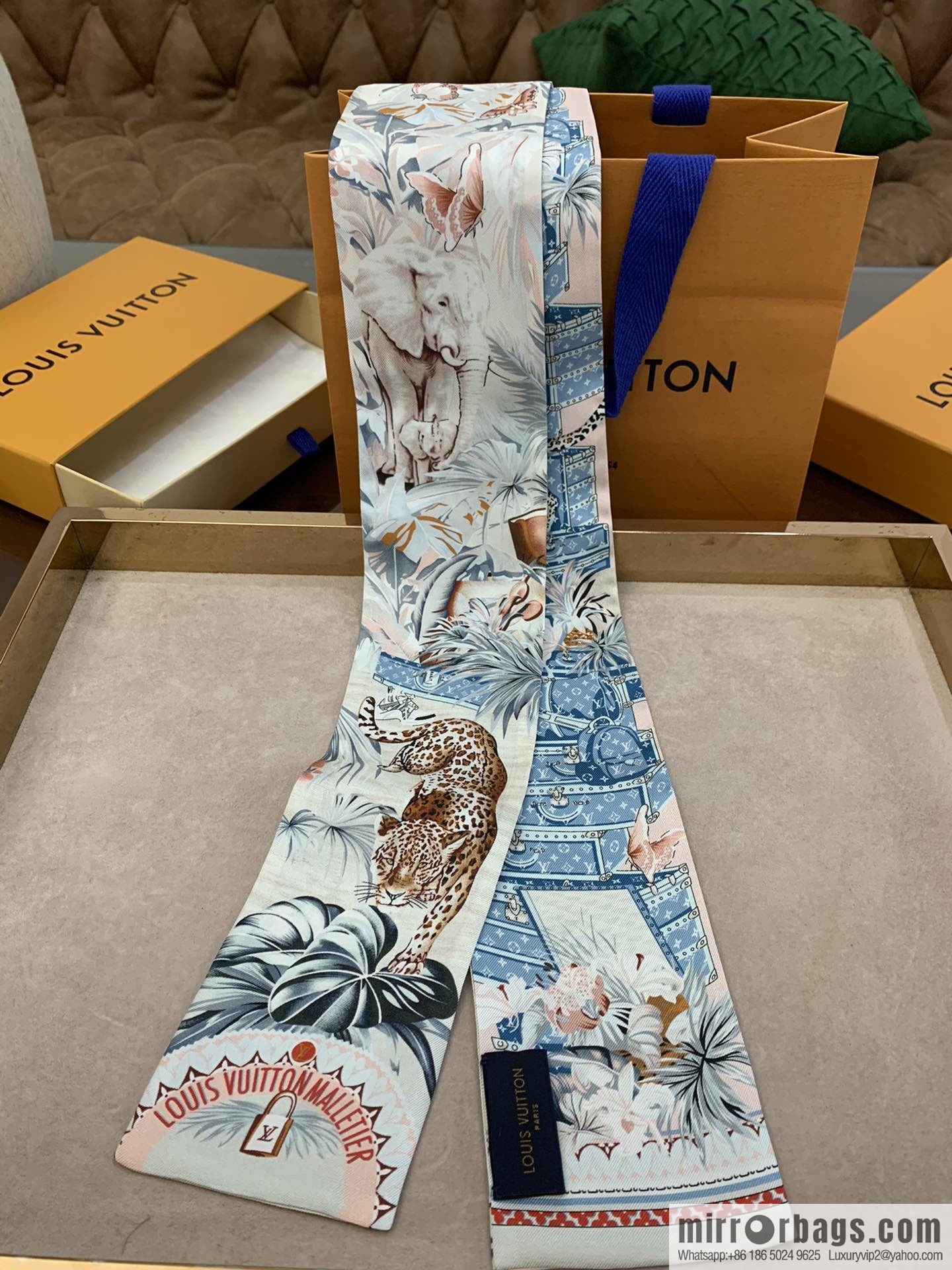 LV Louis Vuitton Voyage Extraordinaire Hair Band M73856