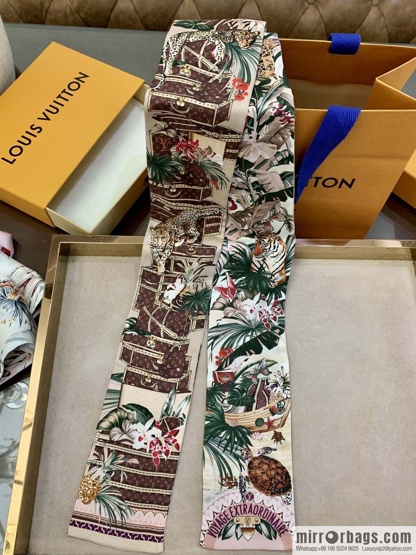 LV Louis Vuitton Voyage Extraordinaire Hair Band M73855