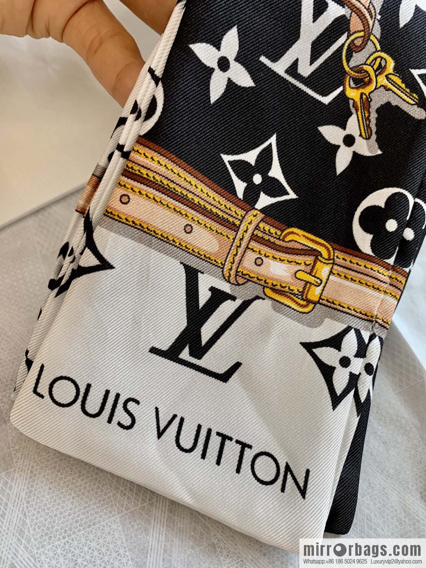 LV Louis Vuitton MONOGRAM CONFIDENTIAL Band M78656