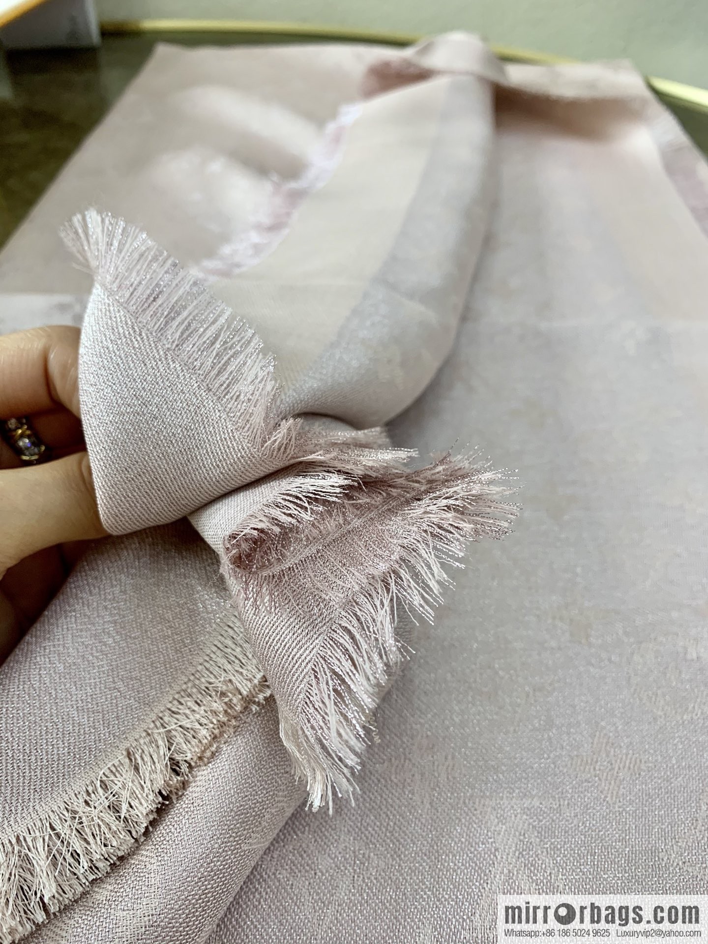 LV Louis Vuitton Shine Monogram Dyed Yarn Wire Blended Shawl M75122 M70805 M75120 M75121 M75123