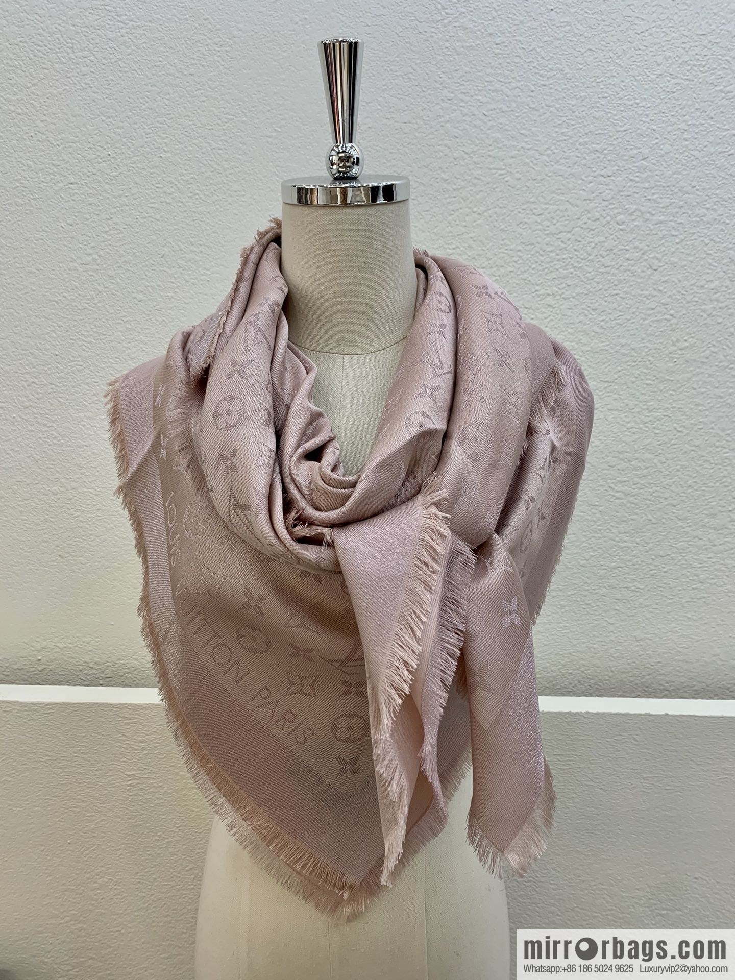 LV Louis Vuitton Shine Monogram Dyed Yarn Wire Blended Shawl M75122 M70805 M75120 M75121 M75123