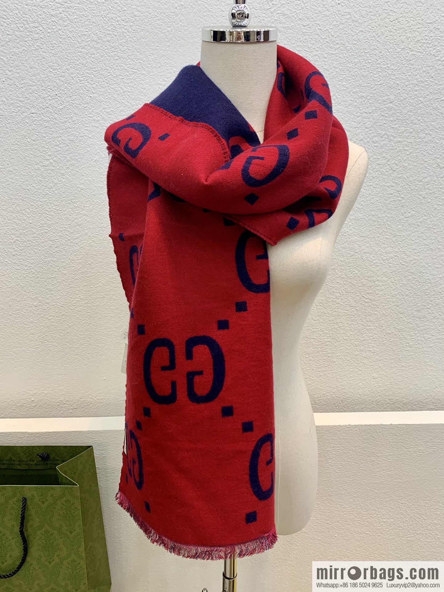 GUCCI Gucci GG pattern wool scarf 495592