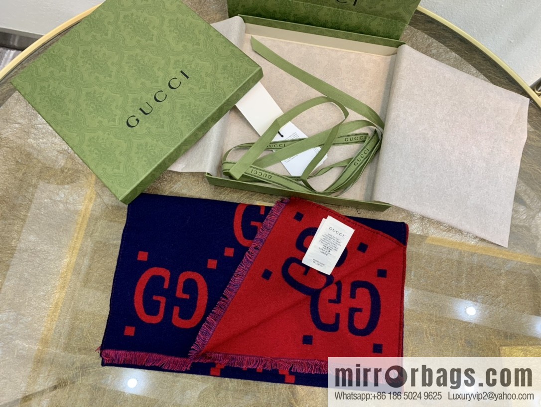 GUCCI Gucci GG pattern wool scarf 495592