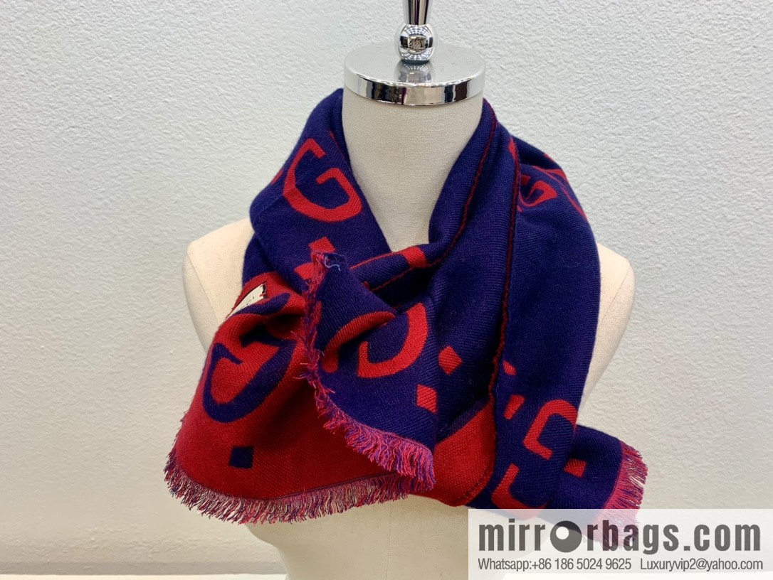 GUCCI Gucci GG pattern wool scarf 495592