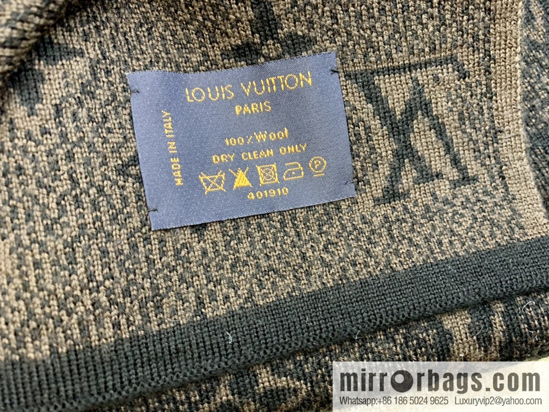 LV Louis Vuitton 100% wool Monogram Eclipse men's scarf