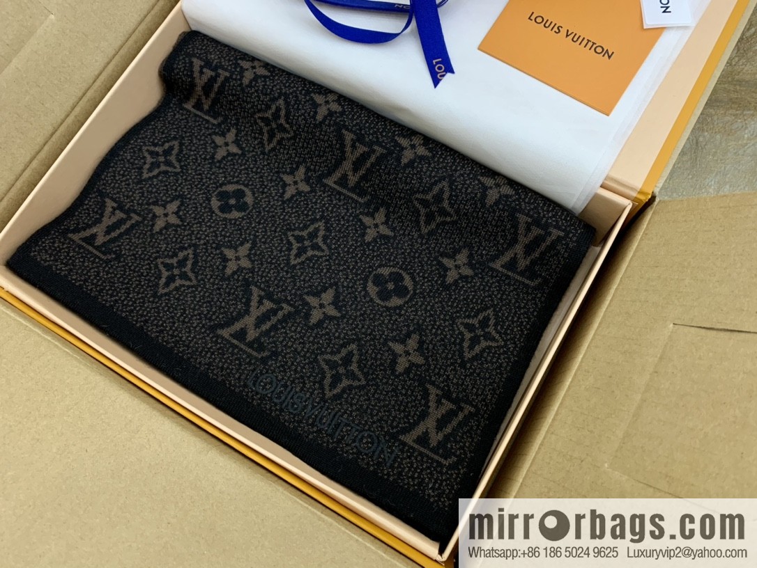 LV Louis Vuitton 100% wool Monogram Eclipse men's scarf