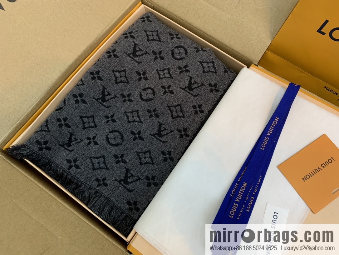 LV Louis Vuitton 100% wool men's wool scarf m78526