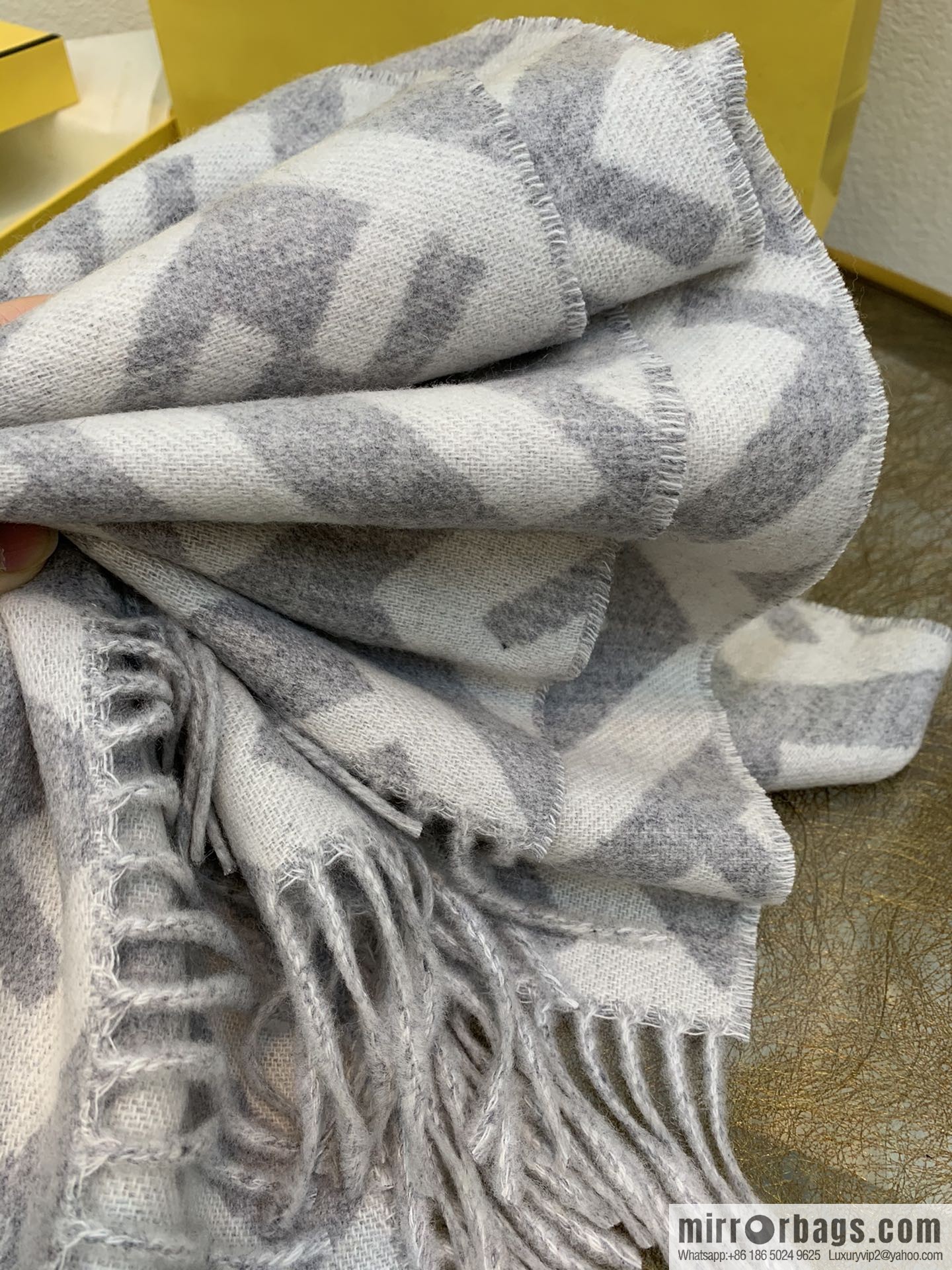 FENDI Fendi FF Vintage Style 100% Cashmere Scarf