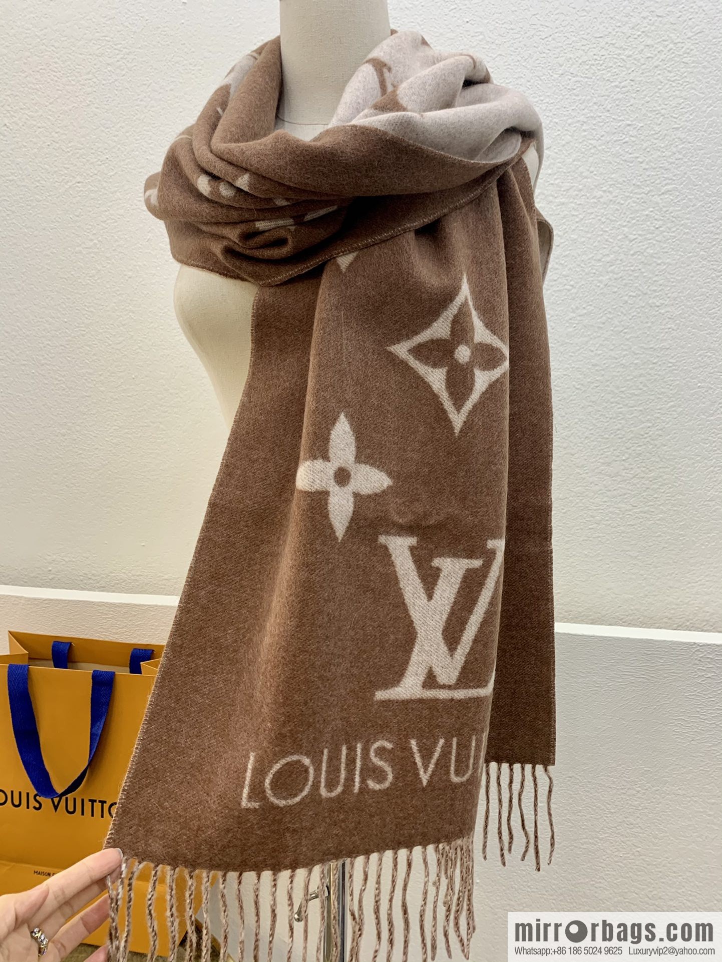 LV Louis Vuitton fringed trim 100% cashmere Reykjavik scarf M75704 #M75505 #M71040 #M71041 #M76637 #M76067