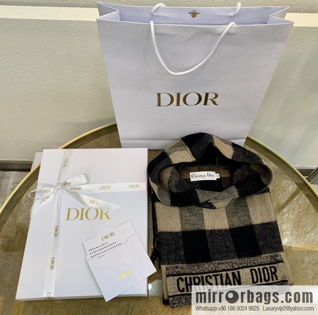 Dior Dior Check'N 'Dior Black Coffee England Checked Dress Cloak