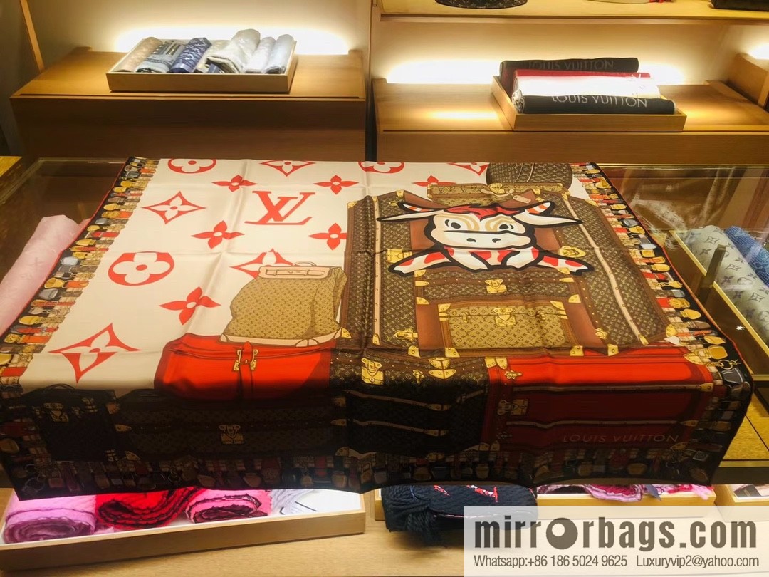 LV Louis Vuitton Monogram Pattern 100% Silk Rodeo Square Towel