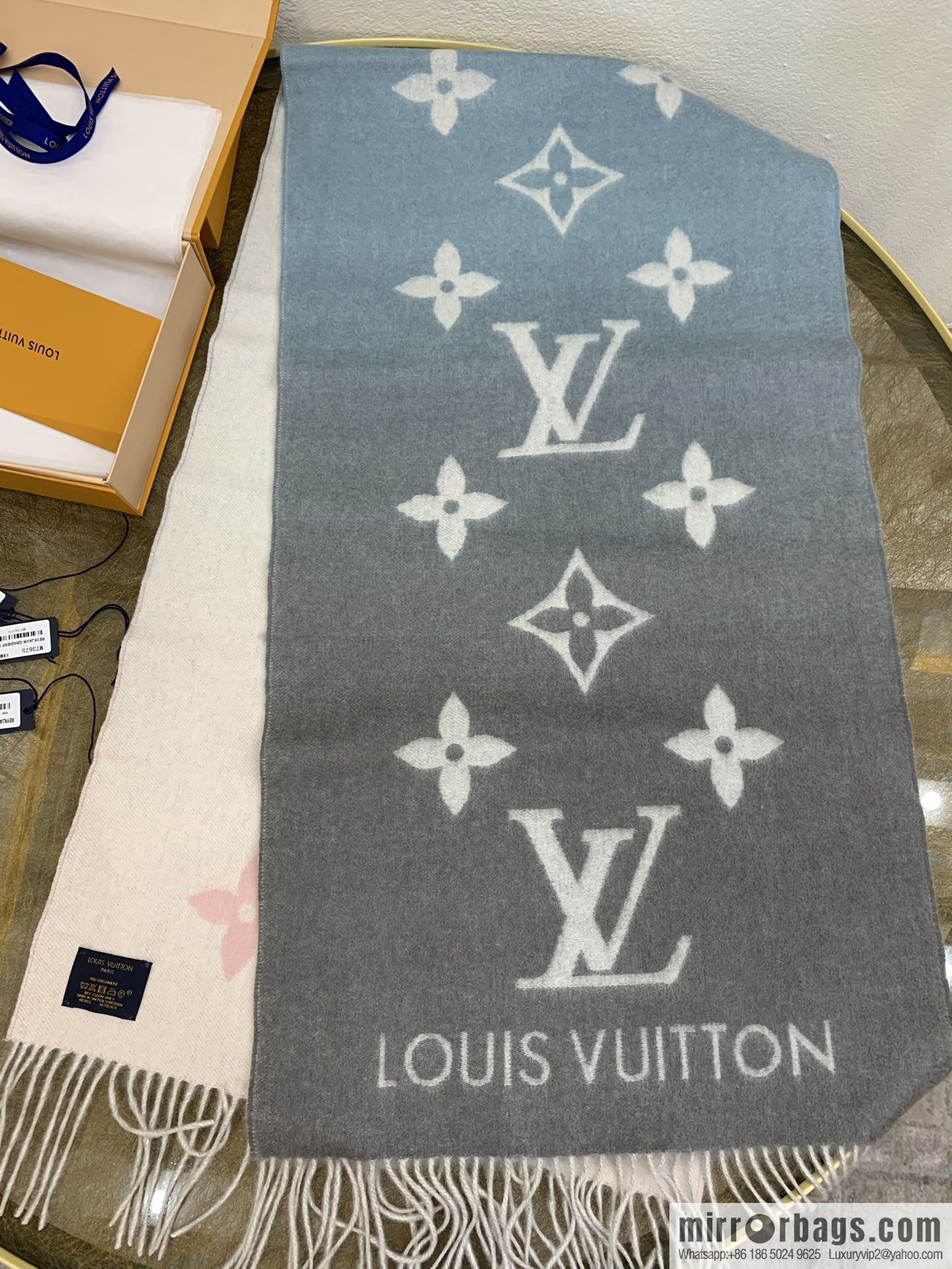 LV Louis Vuitton Pure Cashmere Reykjavik Gradient Scarf M70868 M70869 M73675