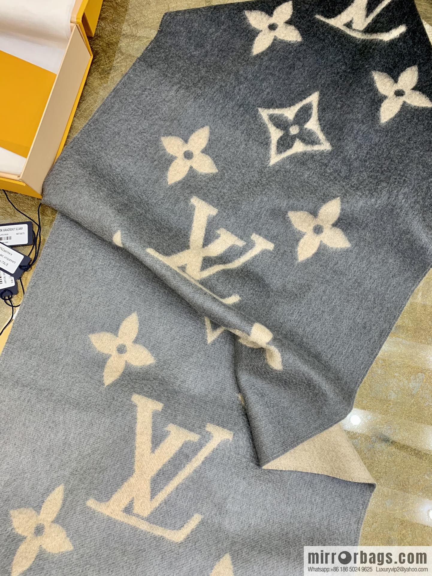 LV Louis Vuitton Pure Cashmere Reykjavik Gradient Scarf M70868 M70869 M73675