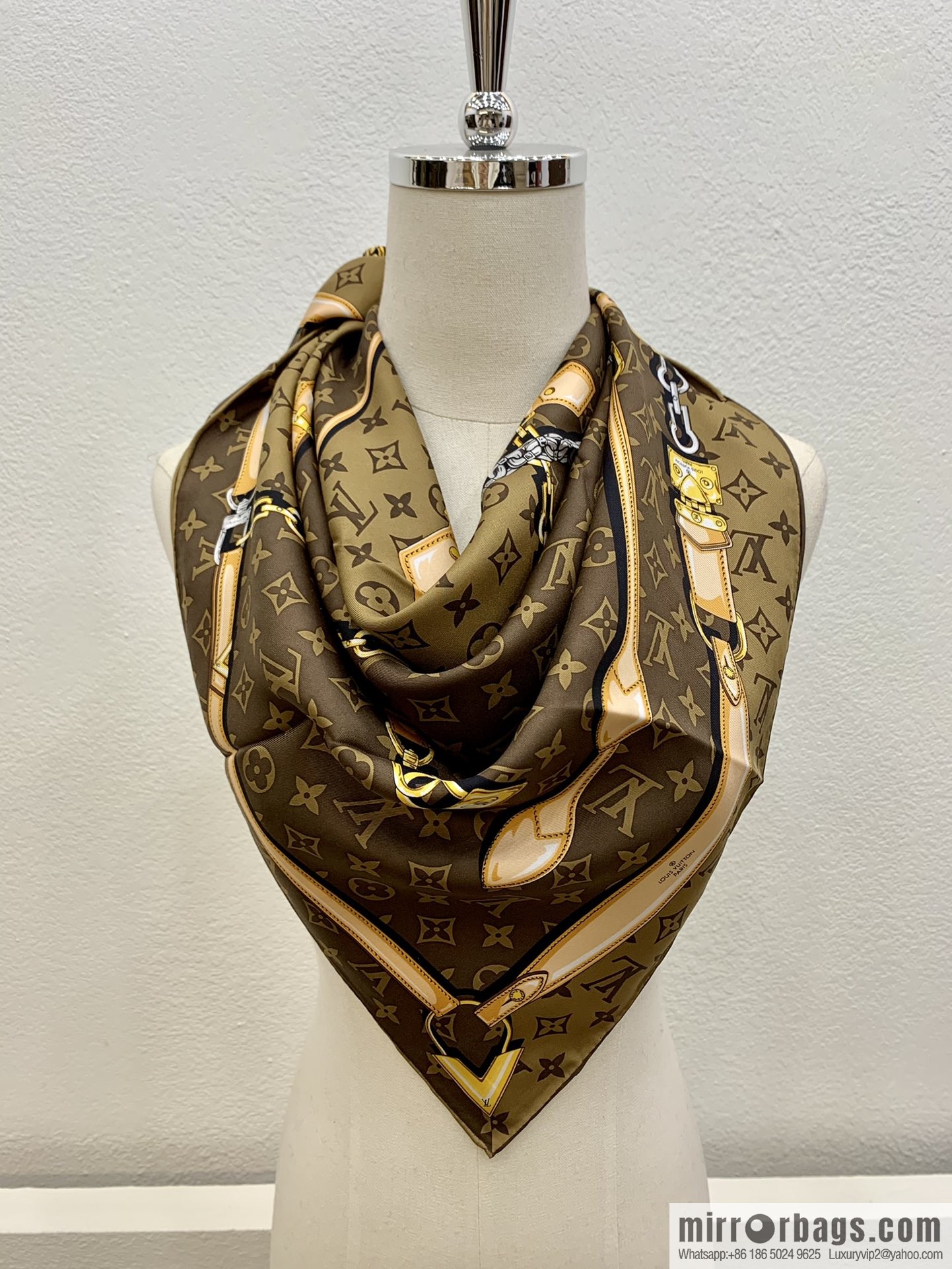 LV Louis Vuitton 100% silk twill scarf M78667 M78666 M70638