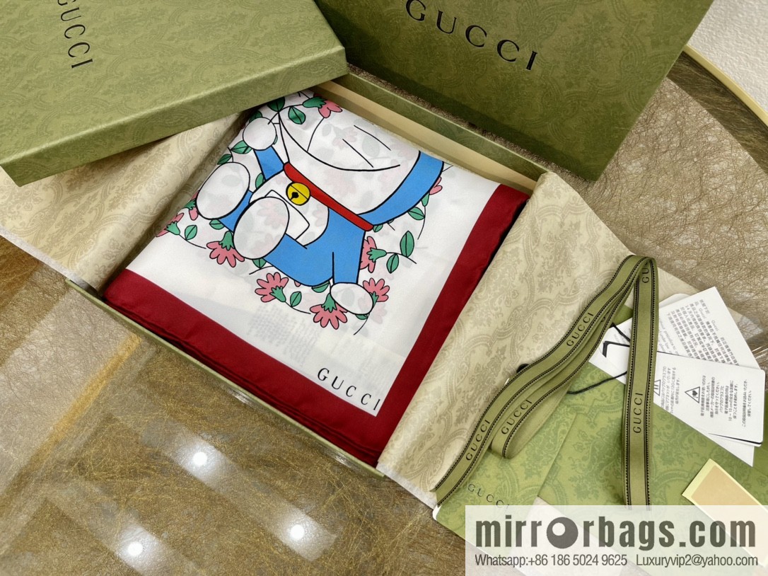 GUCCIxDoraemon joint 100% silk square scarf