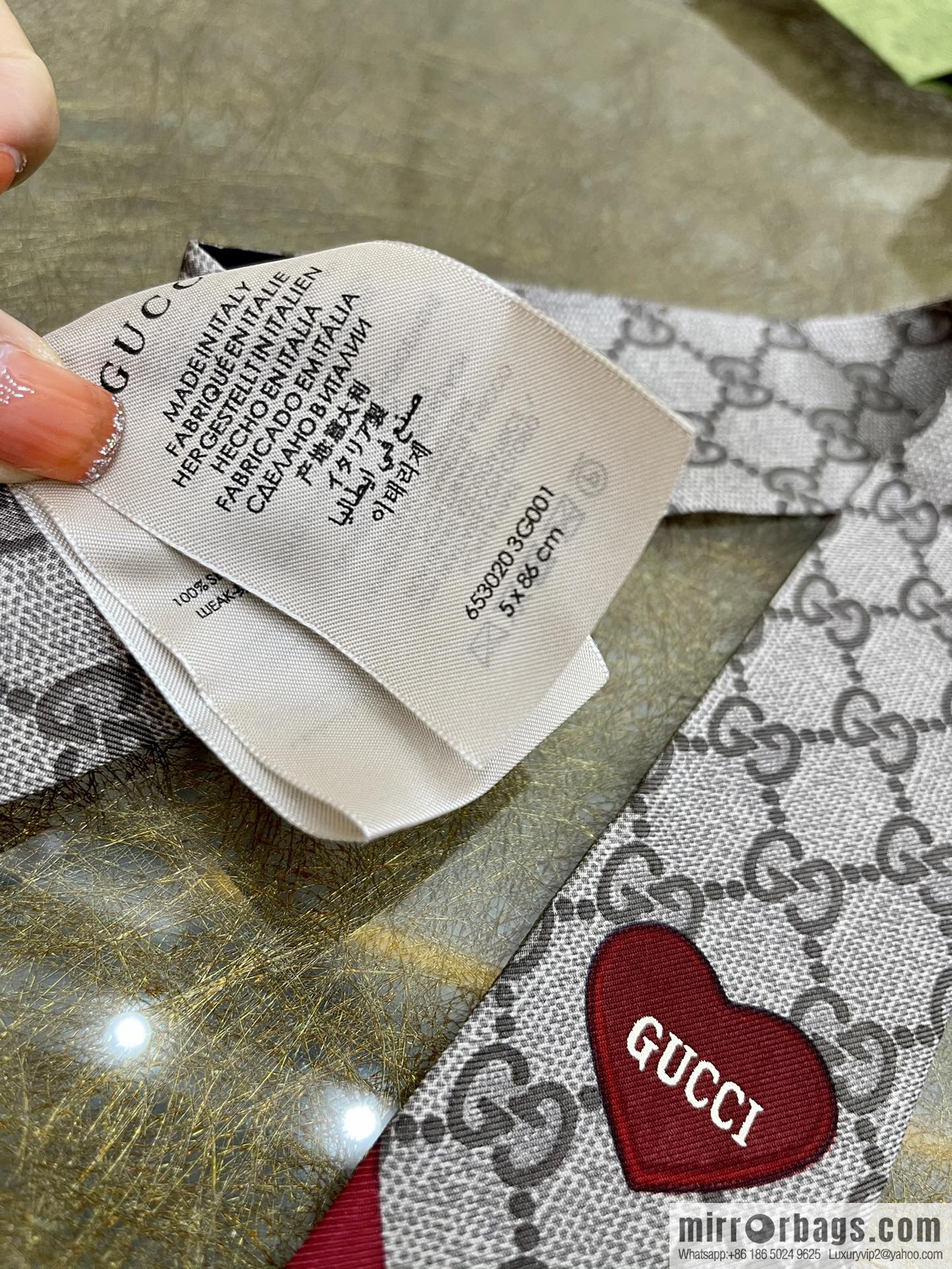 GUCCI Gucci 100% silk Valentine's Day limited edition love ribbon