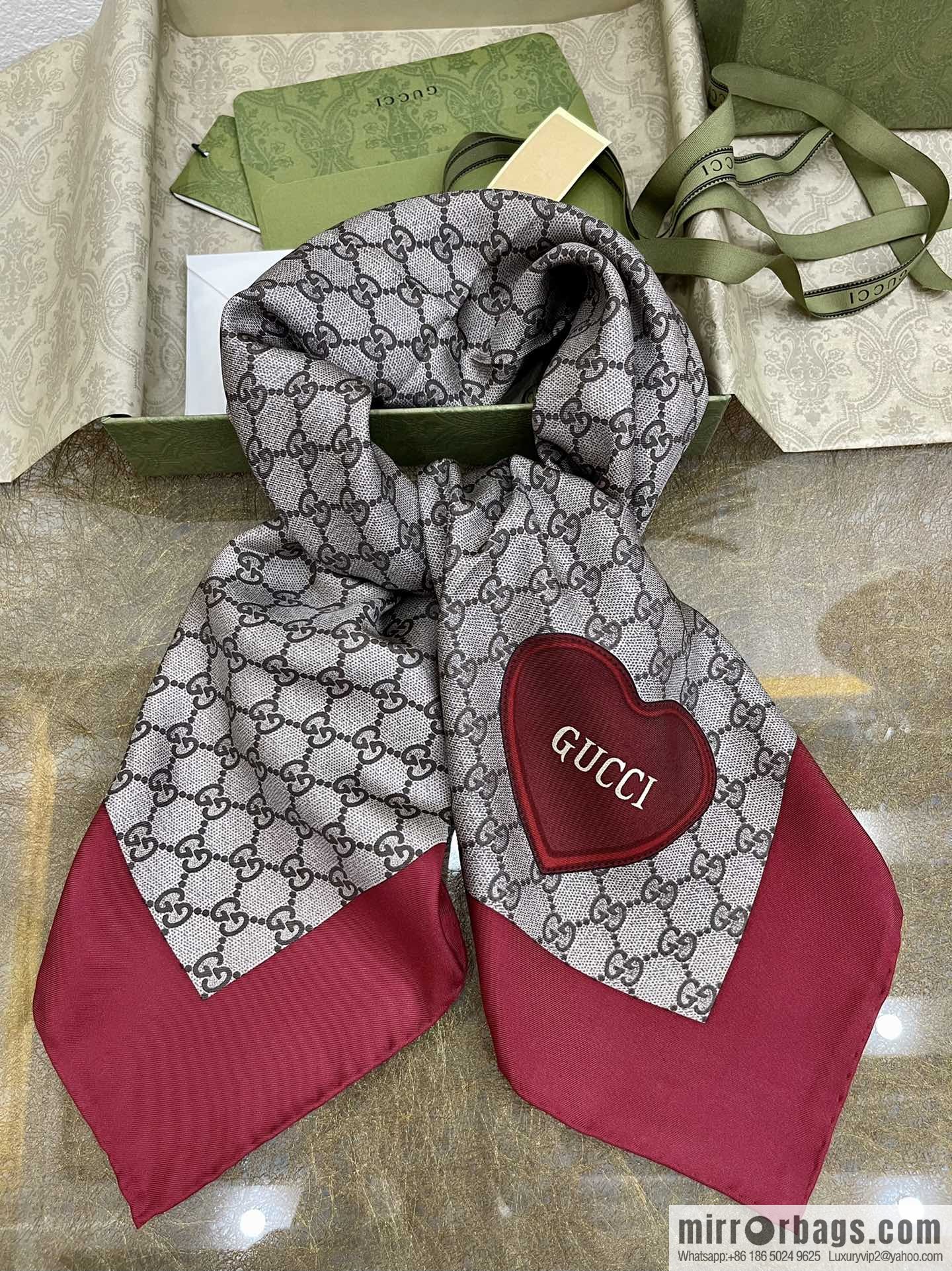 GUCCI Gucci 100% silk Valentine's Day limited edition love square scarf