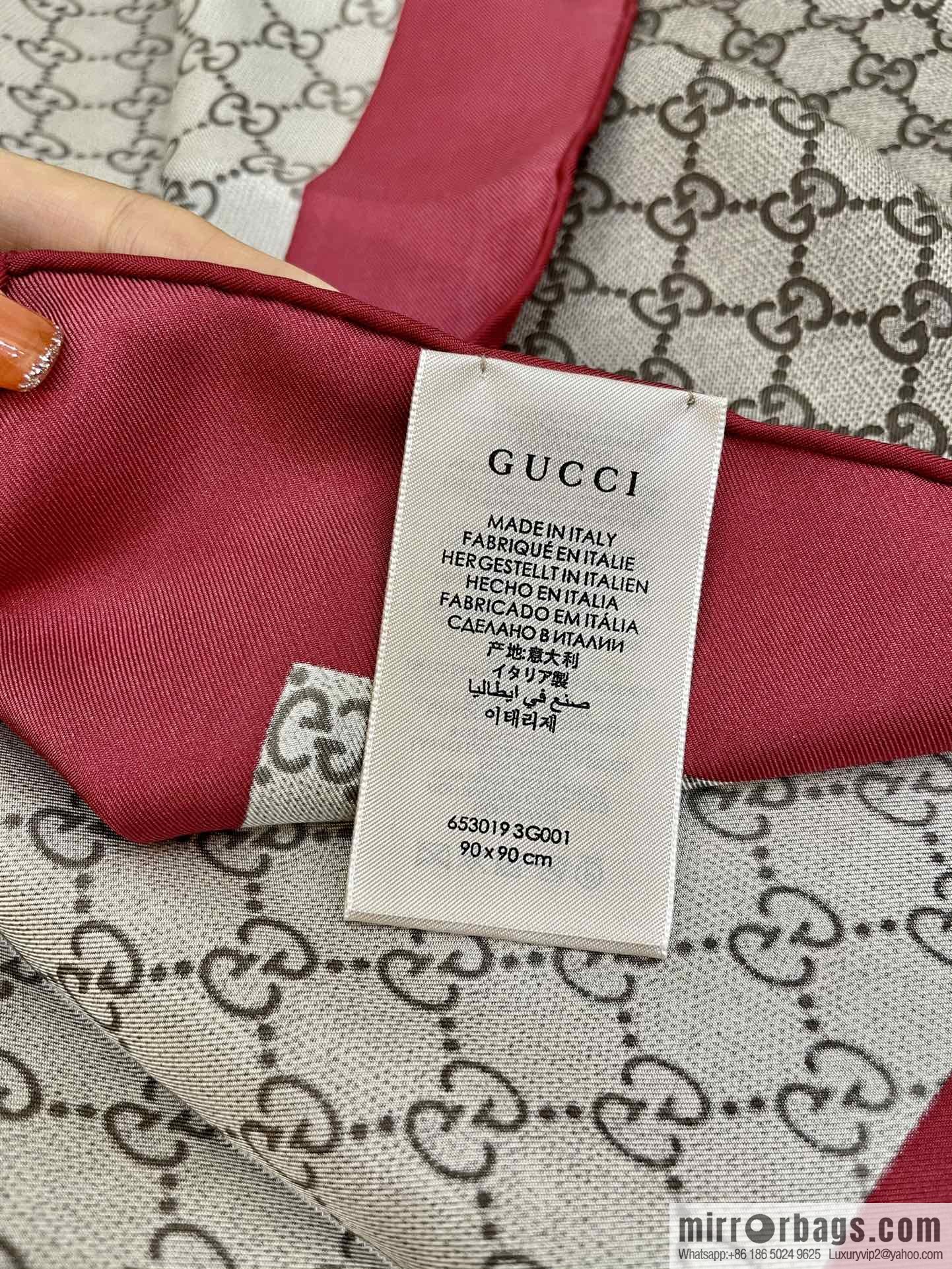 GUCCI Gucci 100% silk Valentine's Day limited edition love square scarf