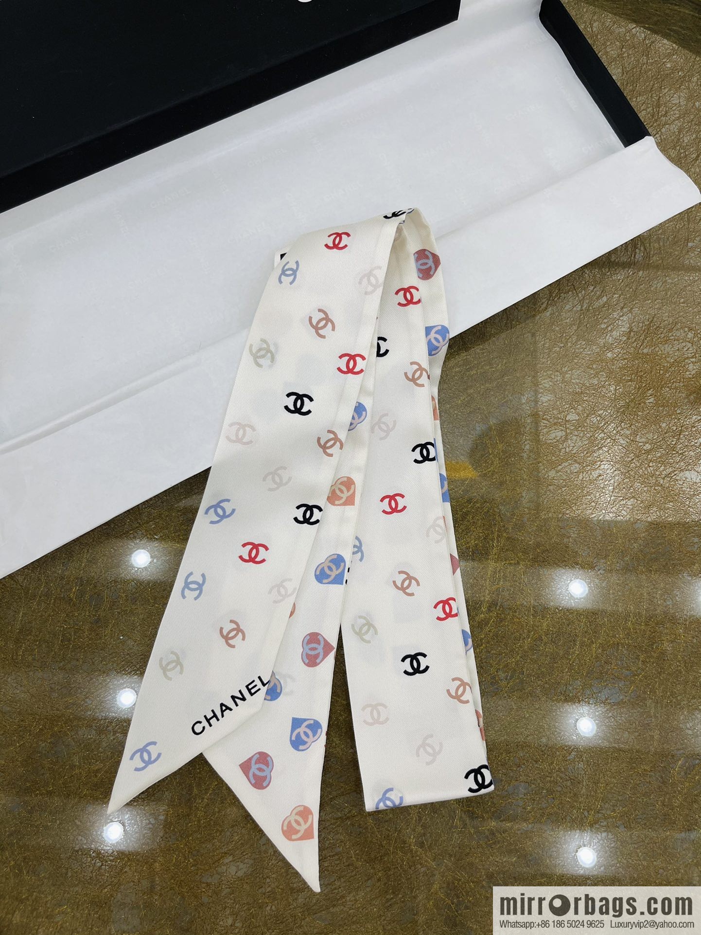 Chanel Xiaoxiang Twiily 100% Silk Silk Hair Band Ribbon AA7447