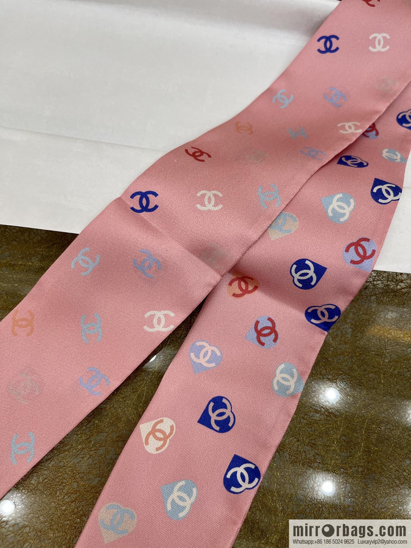 Chanel Xiaoxiang Twiily 100% Silk Silk Hair Band Ribbon AA7447