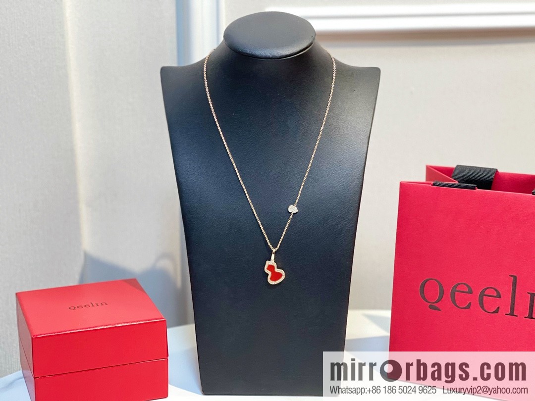 Qeelin, full diamond double gourd necklace