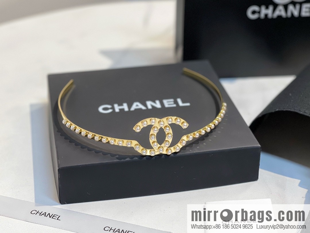 New Chanel double c pearl headband