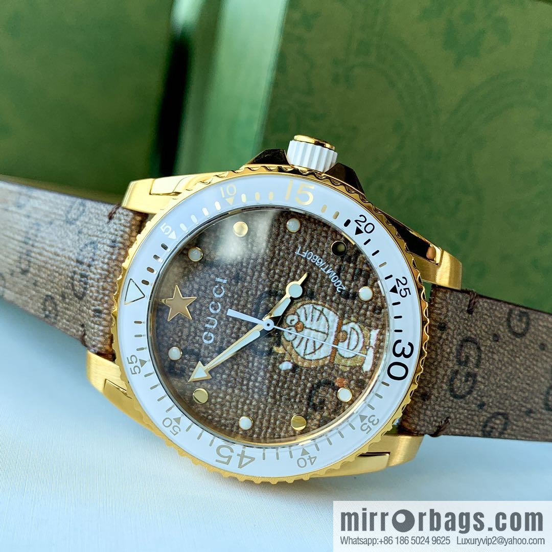 Gucci Gucci Dora A Dream joint limited edition Doraemon × Gucci joint series GucciDive watch