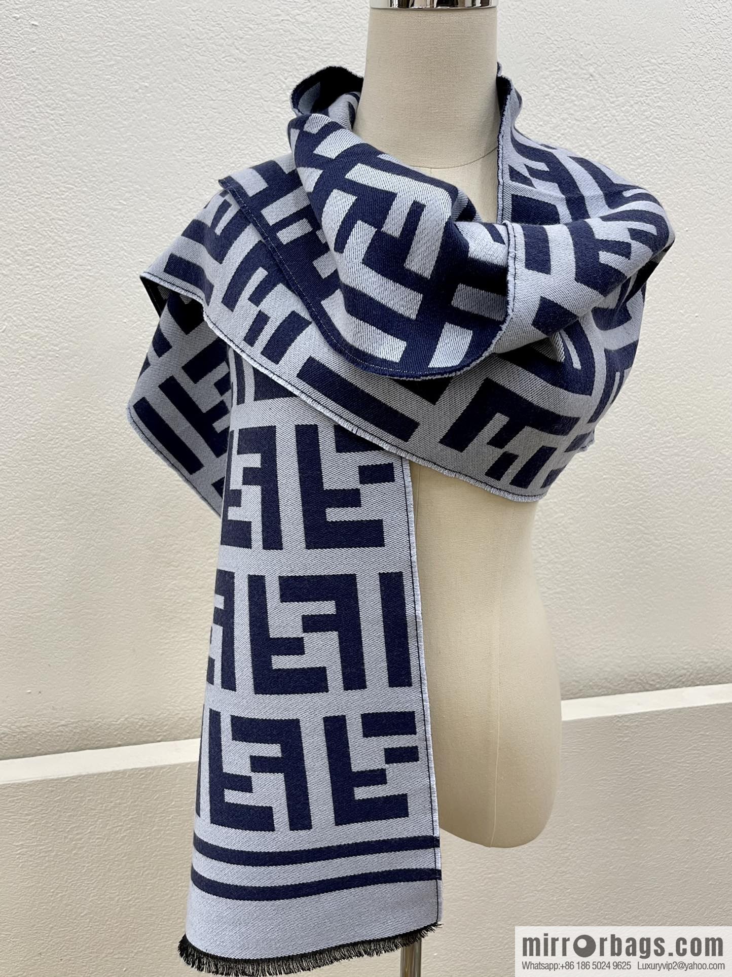 FENDI Fendi Vintage Classic Double FLogo Scarf FXS424A3Q1F0UD6