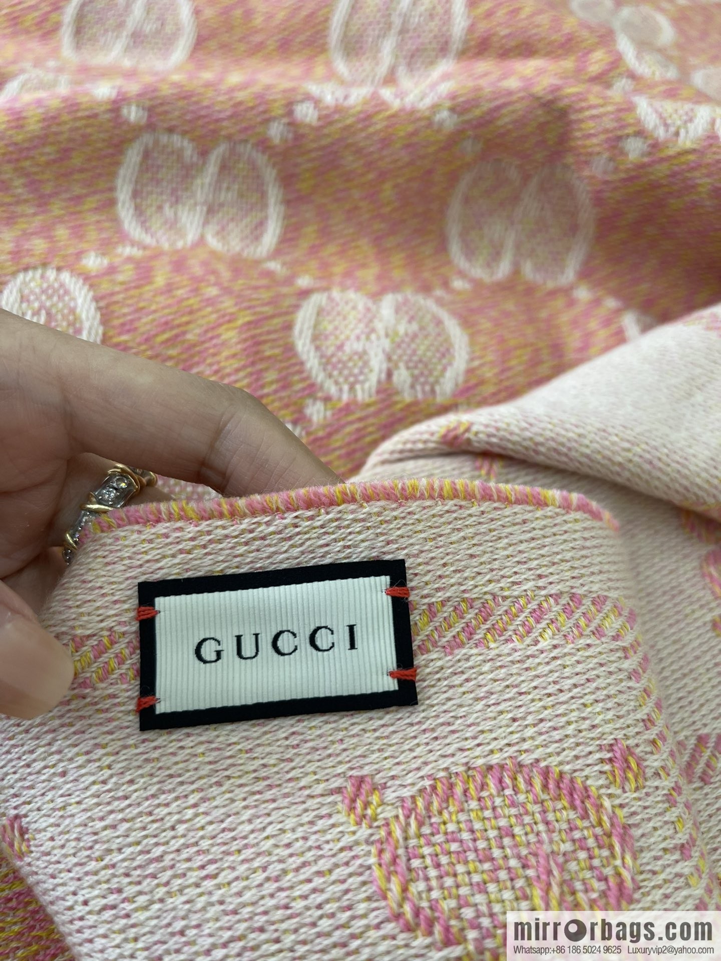 GUCCI Gucci Double G Letter Interwoven Pattern 100% Wool Double Sided Scarf 627011