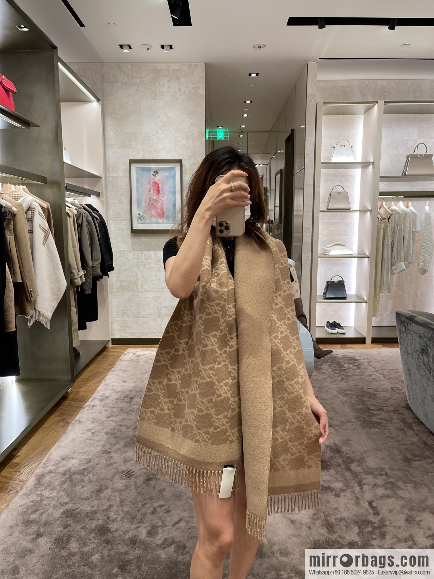 FENDI Fendi's new double-sided scarf