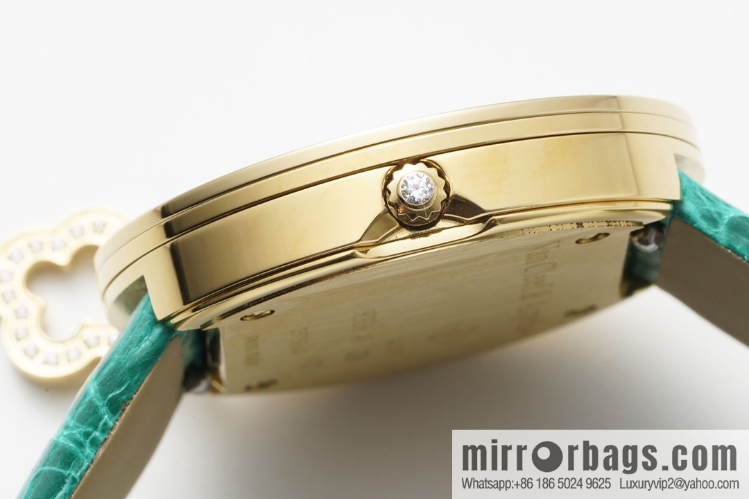 Van Cleef & Arpels Design Features Swiss Quartz Movement Watch