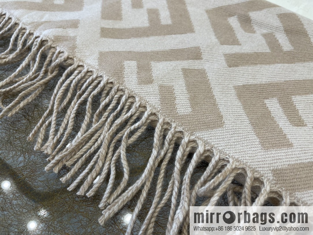 FENDI Fendi Classic FF Logo Cashmere Scarf FXT260
