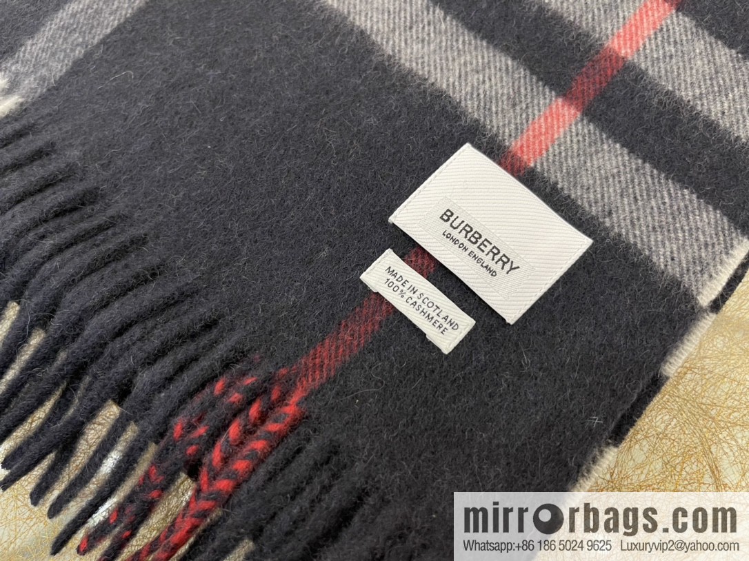 Burberry classic checked cashmere scarf