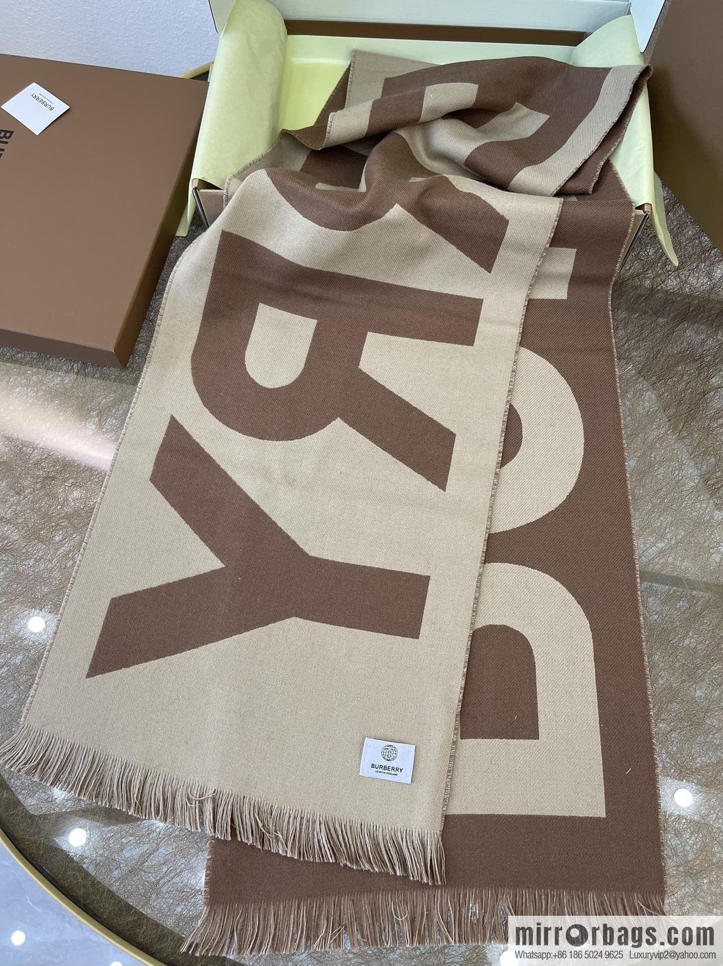 Burberry Burberry Men's and Women's Same Large Letter Wool Scarf