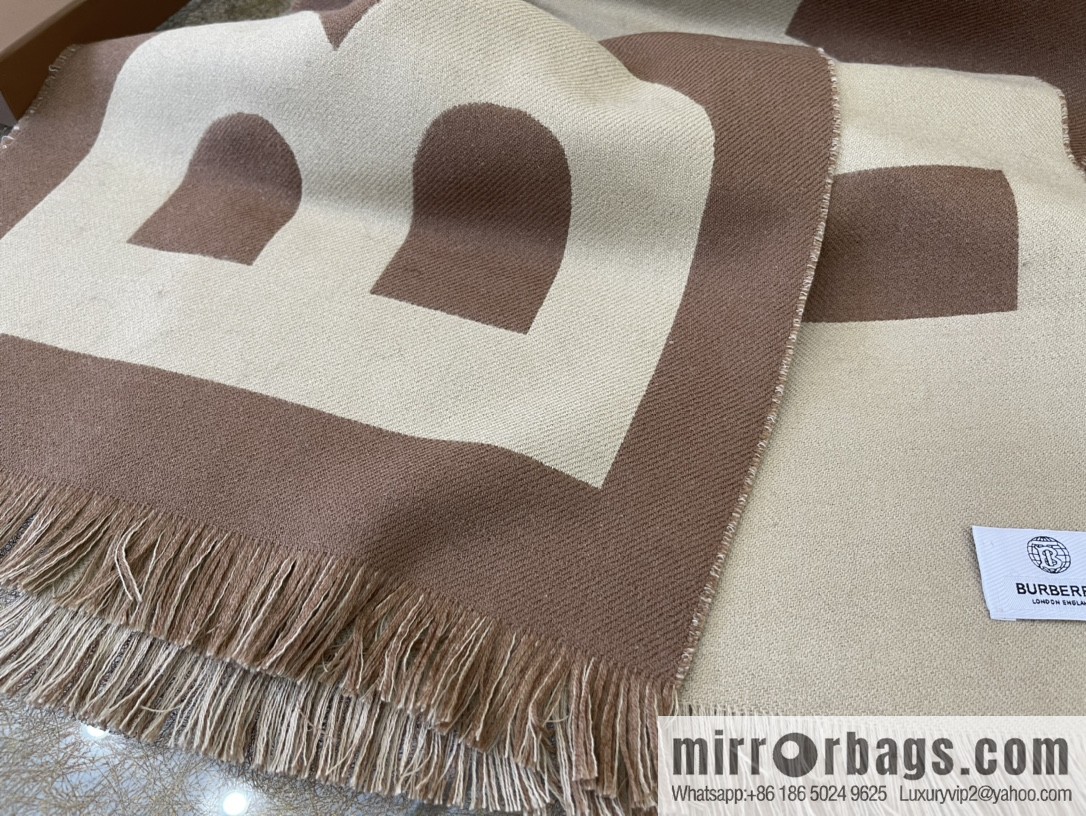 Burberry Burberry Men's and Women's Same Large Letter Wool Scarf