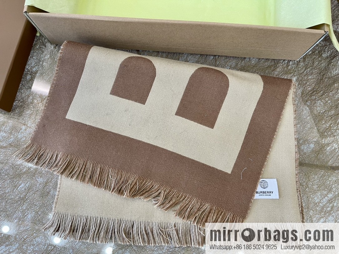 Burberry Burberry Men's and Women's Same Large Letter Wool Scarf
