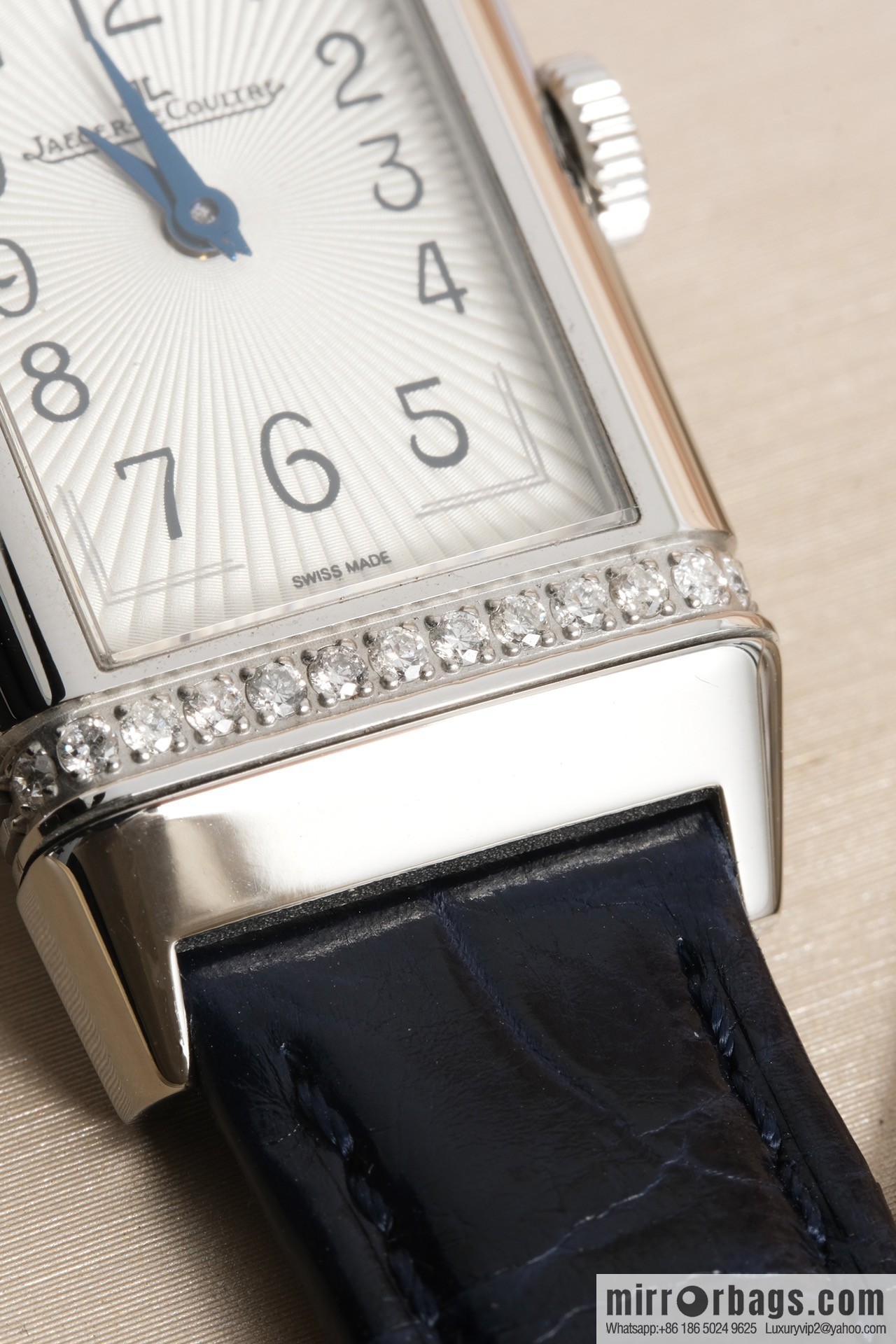 White dial, dark blue strap REF.3288420 Jaeger-LeCoultre red dial, red strap REF.3288560 Princess-style hands watch