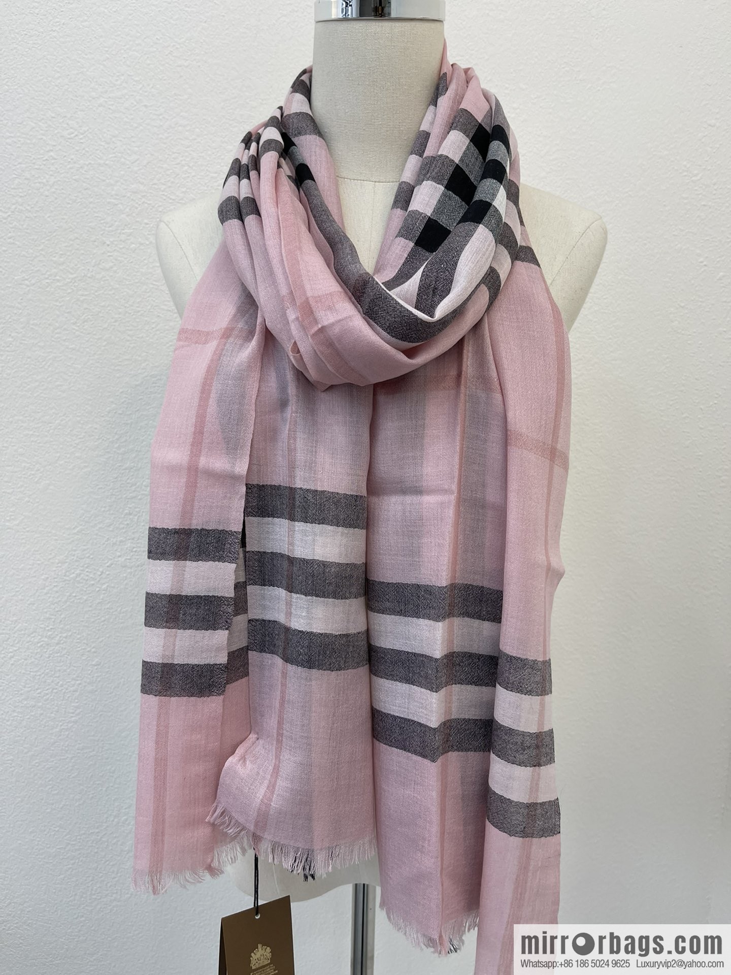 Burberry Burberry Thin Silk Hair Classic Long Towel