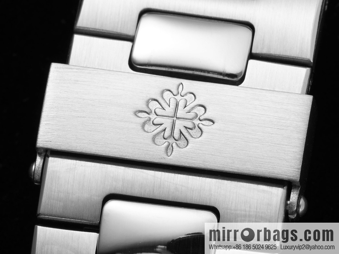 Patek Philippe Nautilus 5711 Diamond Limited Edition Series Cal.324 Movement Watch